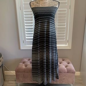 🛍2/$20. Convertible halter dress / skirt